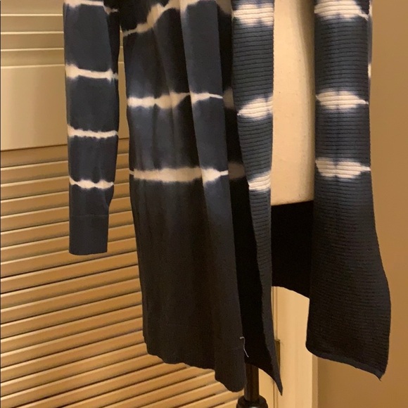 Chelsea and Theodore Long Tie Dyed Cardigan - Picture 4 of 13